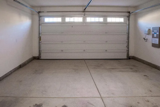 $599,900 | 10352 Charles Morris Way, Elk Grove, CA 95757