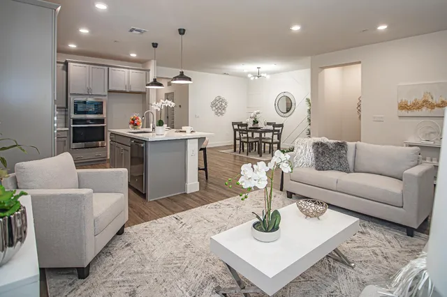 $599,900 | 10352 Charles Morris Way, Elk Grove, CA 95757