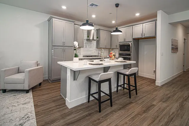 $599,900 | 10352 Charles Morris Way, Elk Grove, CA 95757