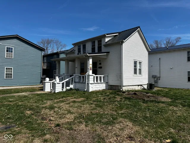 $1,150,000 | 135 West Wayne Street, Spencer, IN 47460