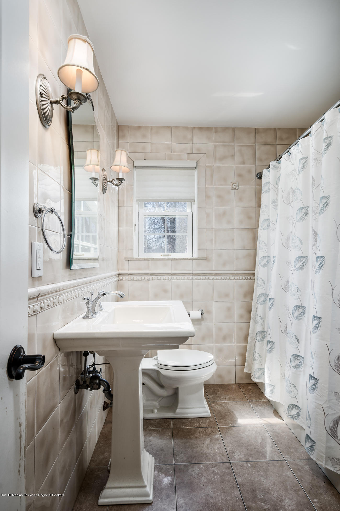 611 Seven Bridges Road Little Silver, NJ 07739 - Photo 9 of 14 Bathroom
