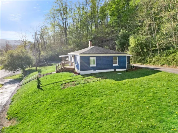 $199,900 | 6595 Roanoke Road, Shawsville, VA 24162
