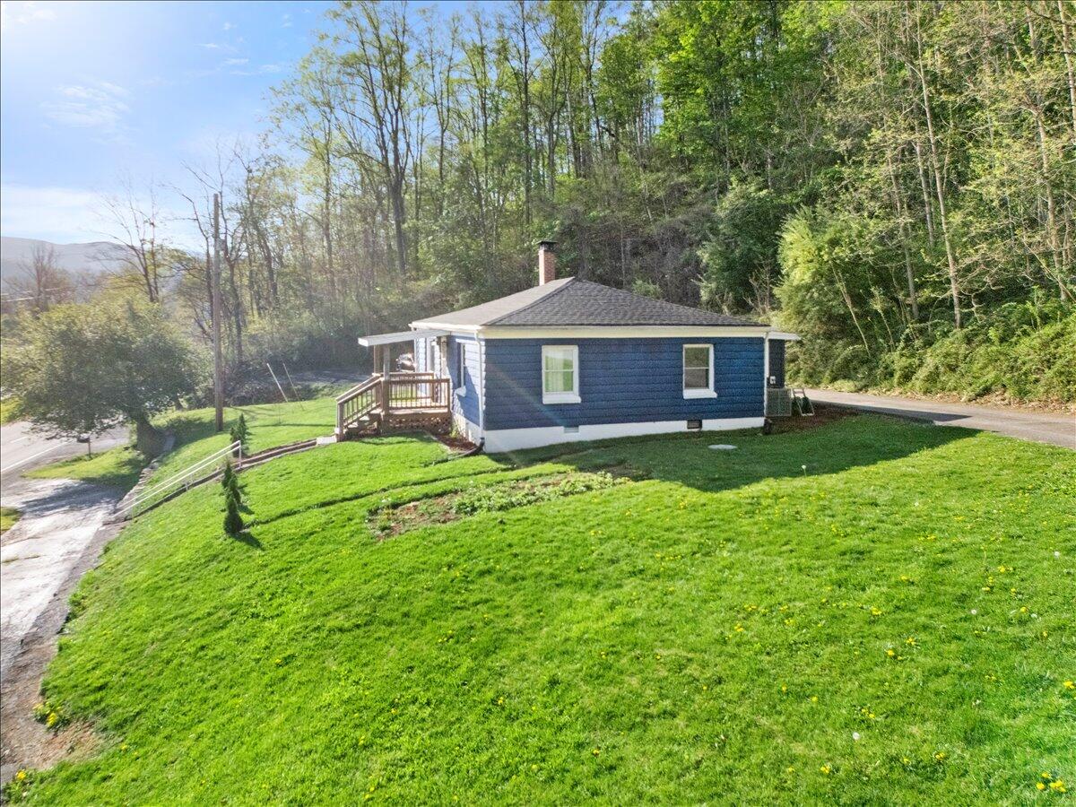 6595 Roanoke Road Shawsville, VA 24162 - Photo 27 of 45 27-1000032569