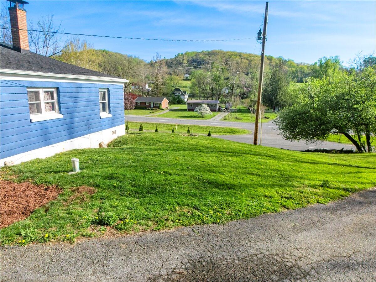 6595 Roanoke Road Shawsville, VA 24162 - Photo 33 of 45 33-1000032575