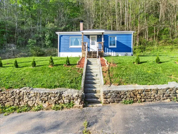 $199,900 | 6595 Roanoke Road, Shawsville, VA 24162