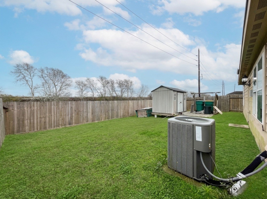 1527 Loose Stone Drive Rosharon, TX 77583 - Photo 6 of 8