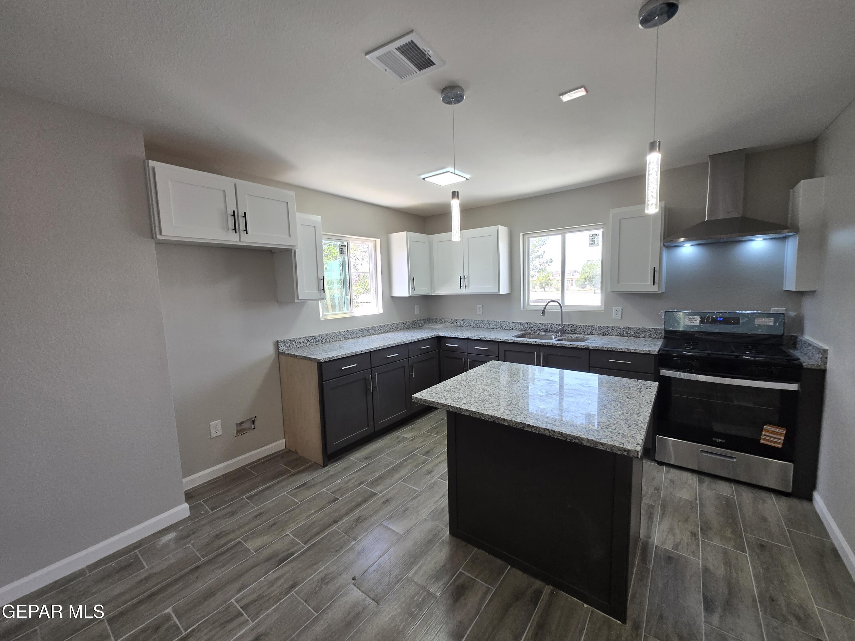 7901 Lirio Road El Paso, TX 79915 - Photo 9 of 23 20260606_115556