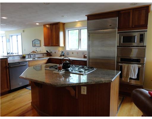 204 Indigo Point Road South Kingstown, RI 02879 - Photo 5 of 8 Kitchen.