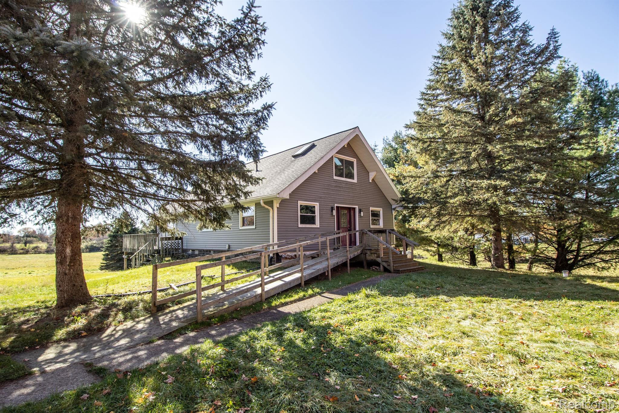 3137 West Newark Road Lapeer, MI 48446 - Photo 4 of 40