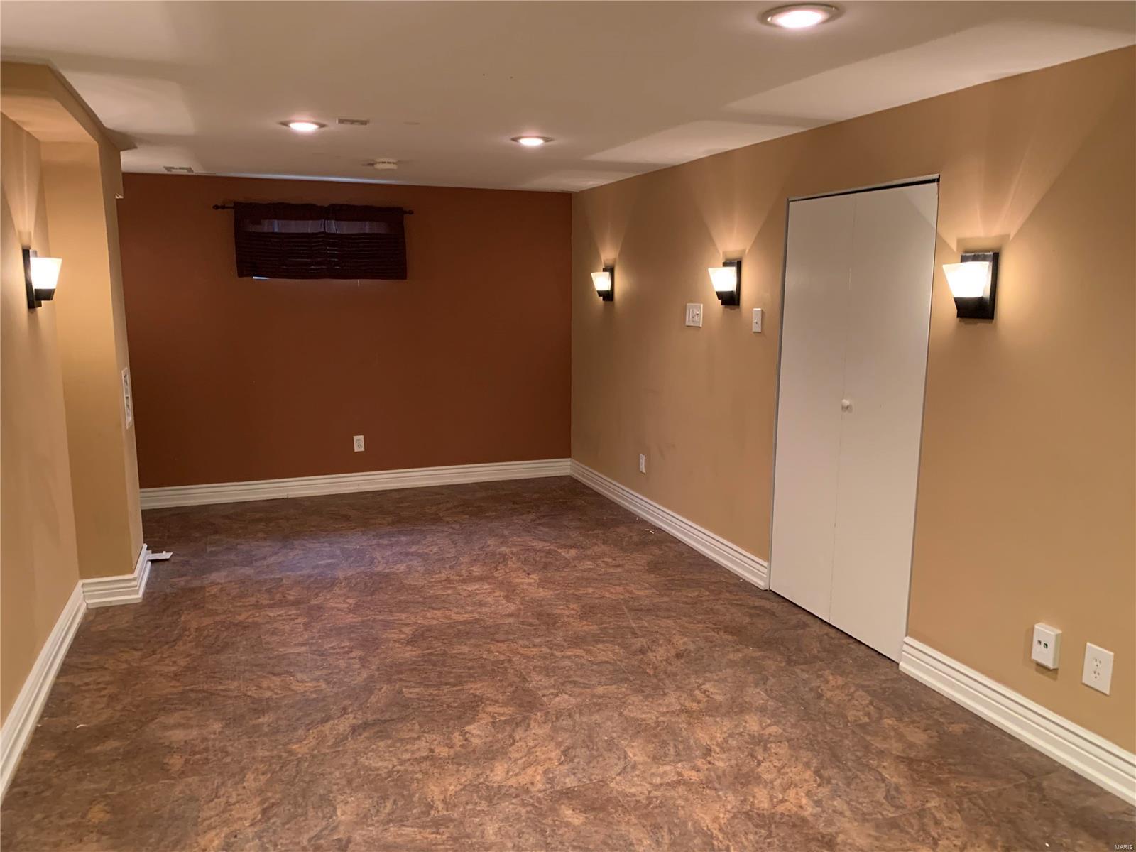 11112 Patsy Drive St. Louis, MO 63123 - Photo 15 of 23 Gallery Image 15