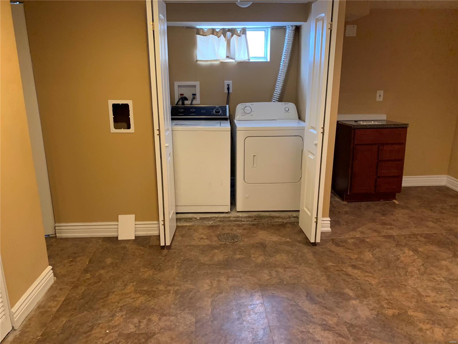11112 Patsy Drive St. Louis, MO 63123 - Photo 16 of 23 Gallery Image 16