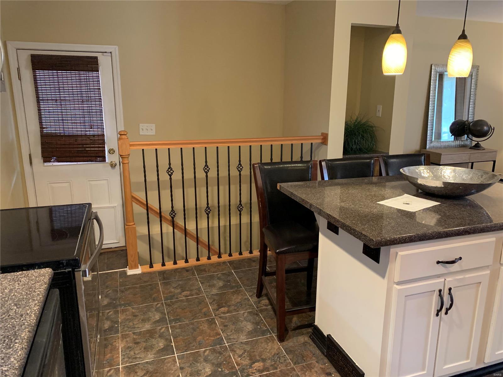 11112 Patsy Drive St. Louis, MO 63123 - Photo 7 of 23 Gallery Image 7