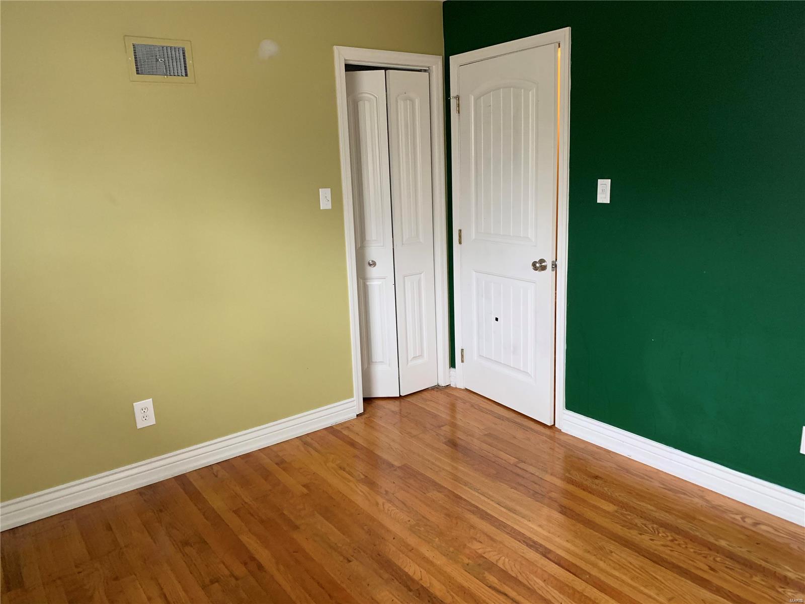 11112 Patsy Drive St. Louis, MO 63123 - Photo 10 of 23 Gallery Image 10