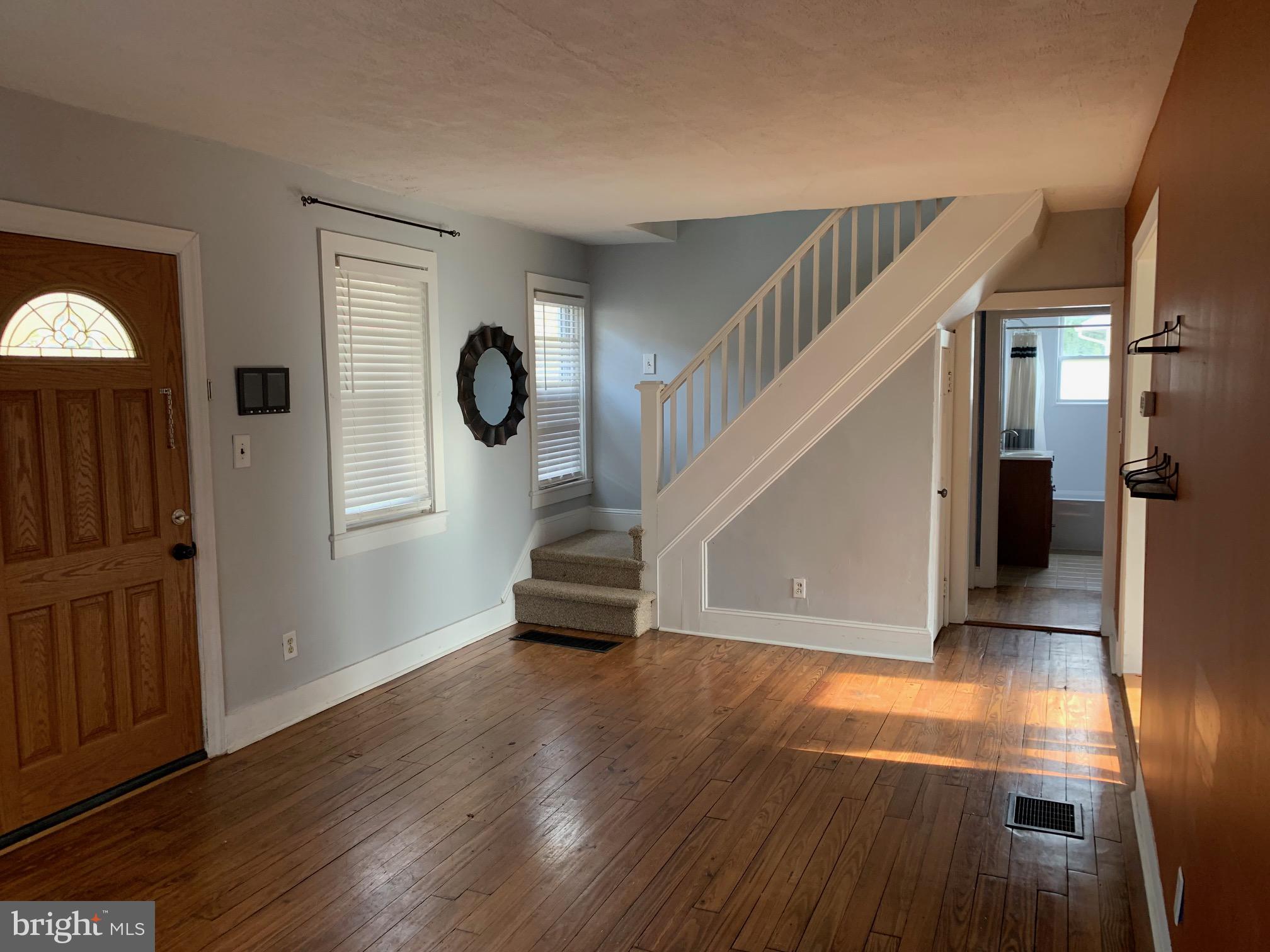 499 North Mill Road Kennett Square, PA 19348 - Photo 8 of 14 Living Room