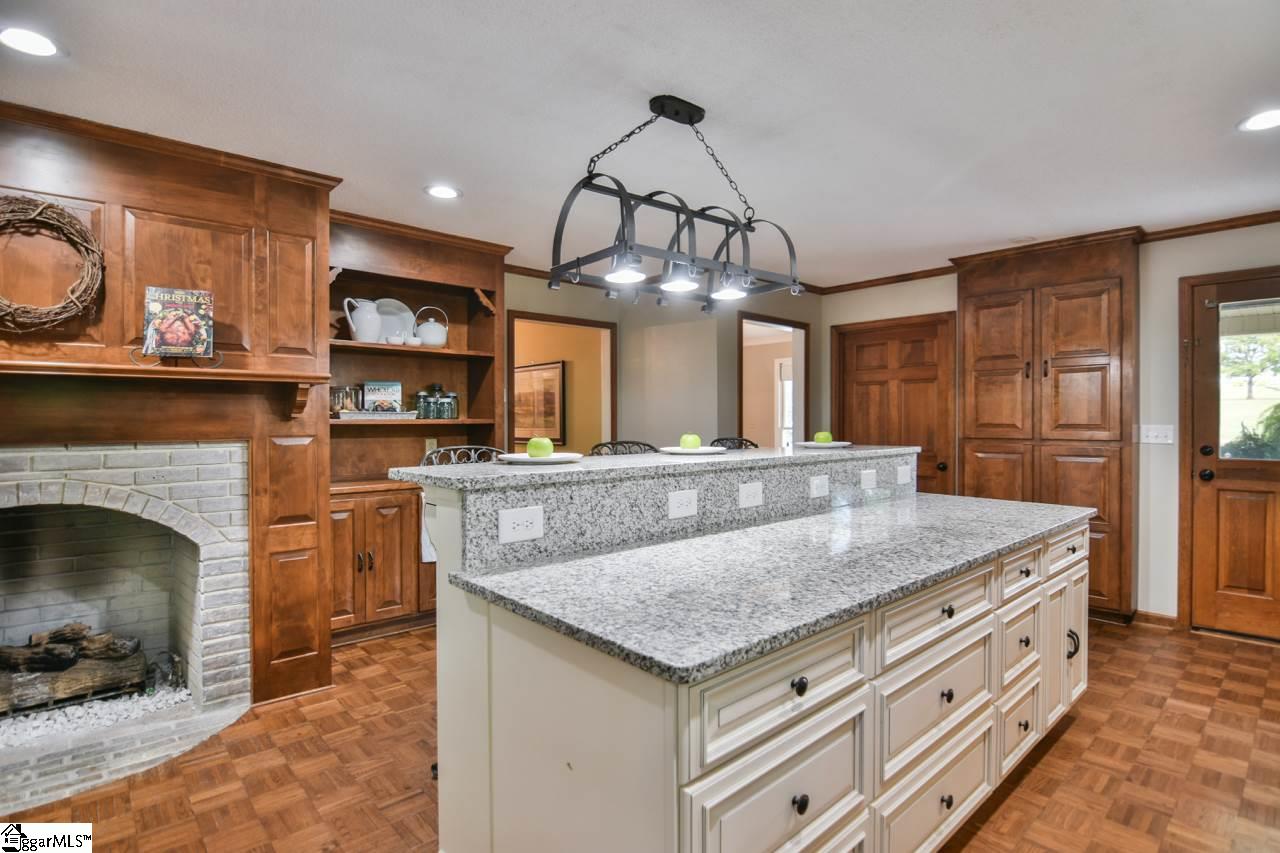 525 Watson Road Easley, SC 29642 - Photo 11 of 35