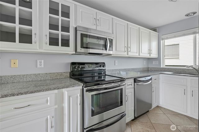 $335,000 | 485 Southwest Bayshore Drive, Unit C201, Oak Harbor, WA 98277