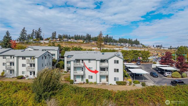 $335,000 | 485 Southwest Bayshore Drive, Unit C201, Oak Harbor, WA 98277