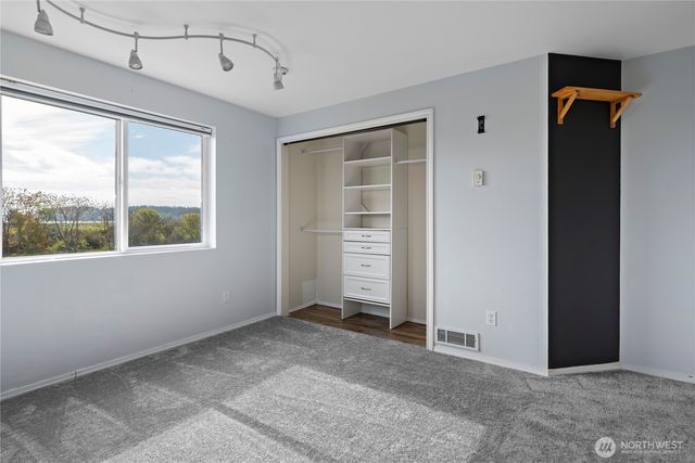 $335,000 | 485 Southwest Bayshore Drive, Unit C201, Oak Harbor, WA 98277