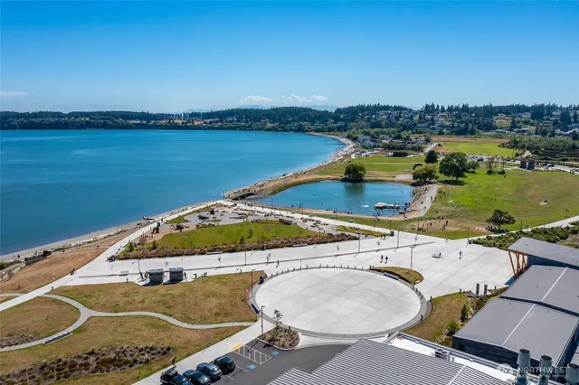 $335,000 | 485 Southwest Bayshore Drive, Unit C201, Oak Harbor, WA 98277