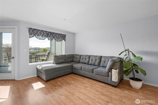 $335,000 | 485 Southwest Bayshore Drive, Unit C201, Oak Harbor, WA 98277