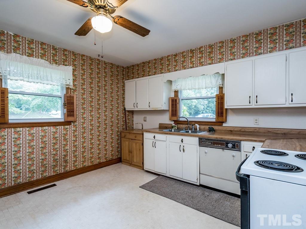 4115 James Road Raleigh, NC 27604 - Photo 4 of 20