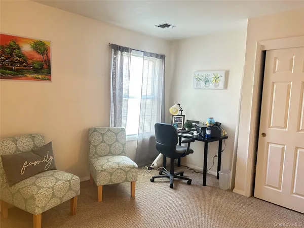 $540,000 | 118 Kettles Lane, Medford, NY 11763