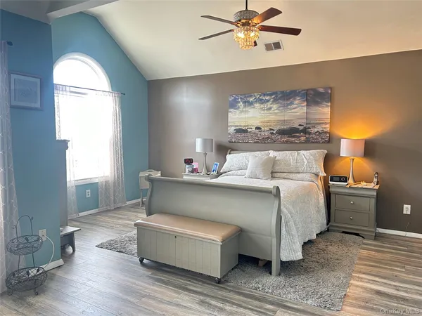 $540,000 | 118 Kettles Lane, Medford, NY 11763