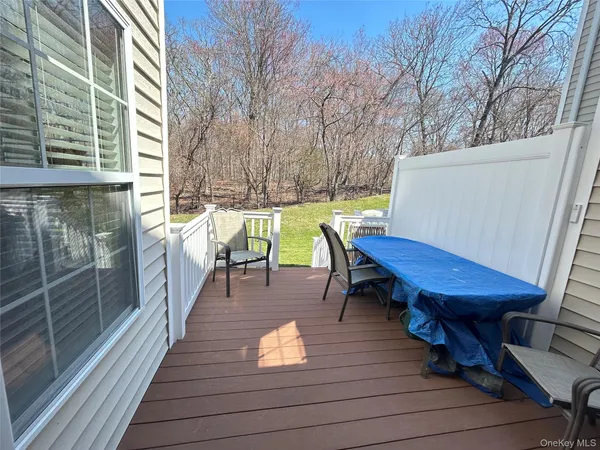$540,000 | 118 Kettles Lane, Medford, NY 11763
