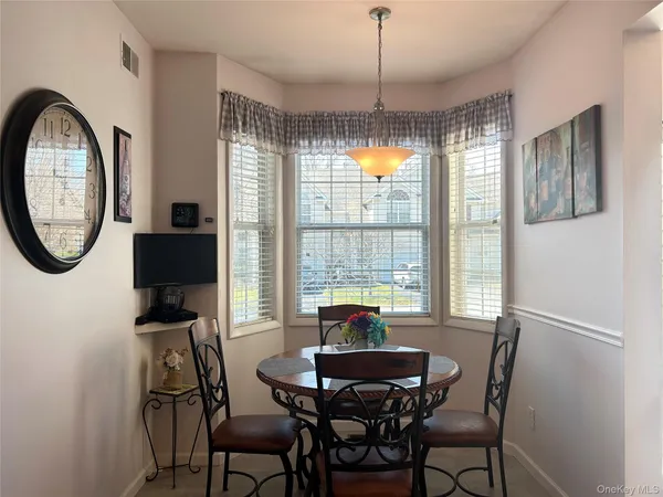 $540,000 | 118 Kettles Lane, Medford, NY 11763