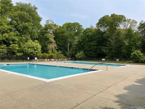 $540,000 | 118 Kettles Lane, Medford, NY 11763