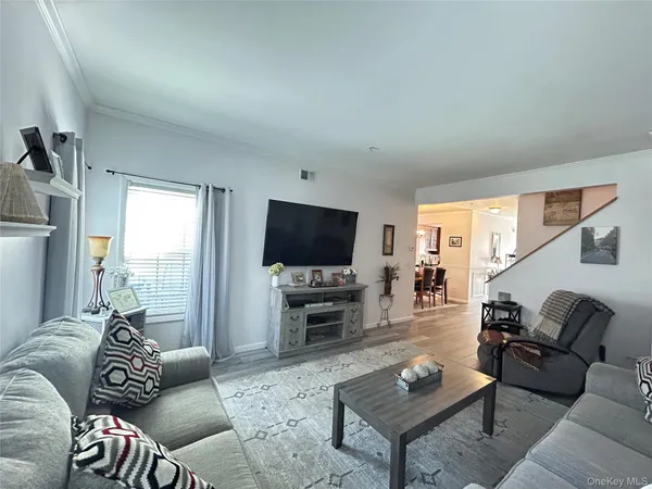 $540,000 | 118 Kettles Lane, Medford, NY 11763