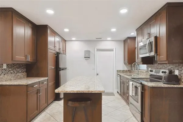 $404,900 | 126 Sandalwood Way, Longwood, FL 32750