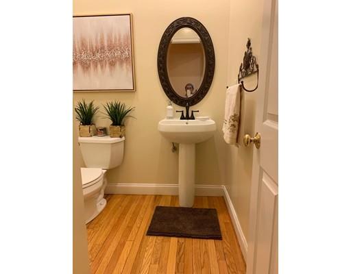 4 Liberty Road Bedford, MA 01730 - Photo 14 of 30 Gallery Image 14