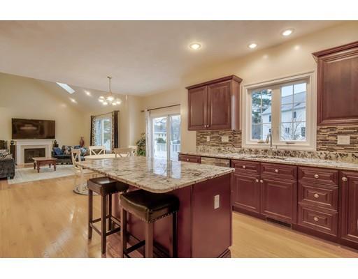 4 Liberty Road Bedford, MA 01730 - Photo 5 of 30 Gallery Image 5