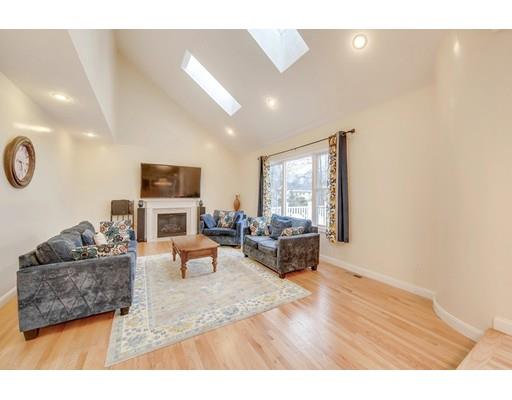 4 Liberty Road Bedford, MA 01730 - Photo 9 of 30 Gallery Image 9
