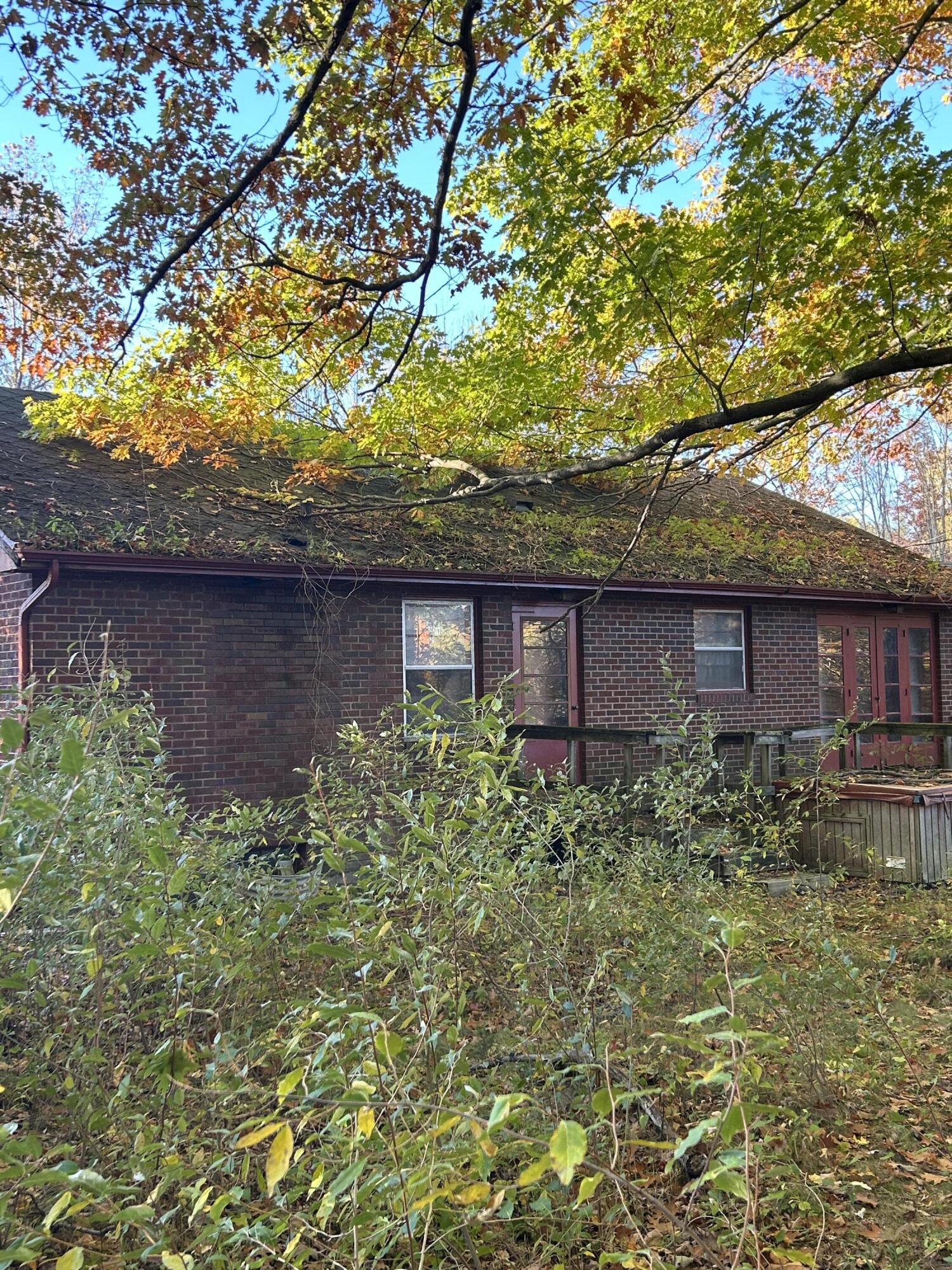 5253 Territorial Road Benton Harbor, MI 49022 - Photo 15 of 16 IMG_3589