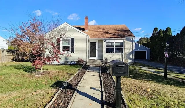 $489,900 | 27 Suffolk Avenue, Dartmouth, MA 02747