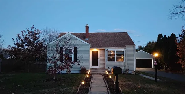 $489,900 | 27 Suffolk Avenue, Dartmouth, MA 02747