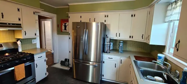 $489,900 | 27 Suffolk Avenue, Dartmouth, MA 02747