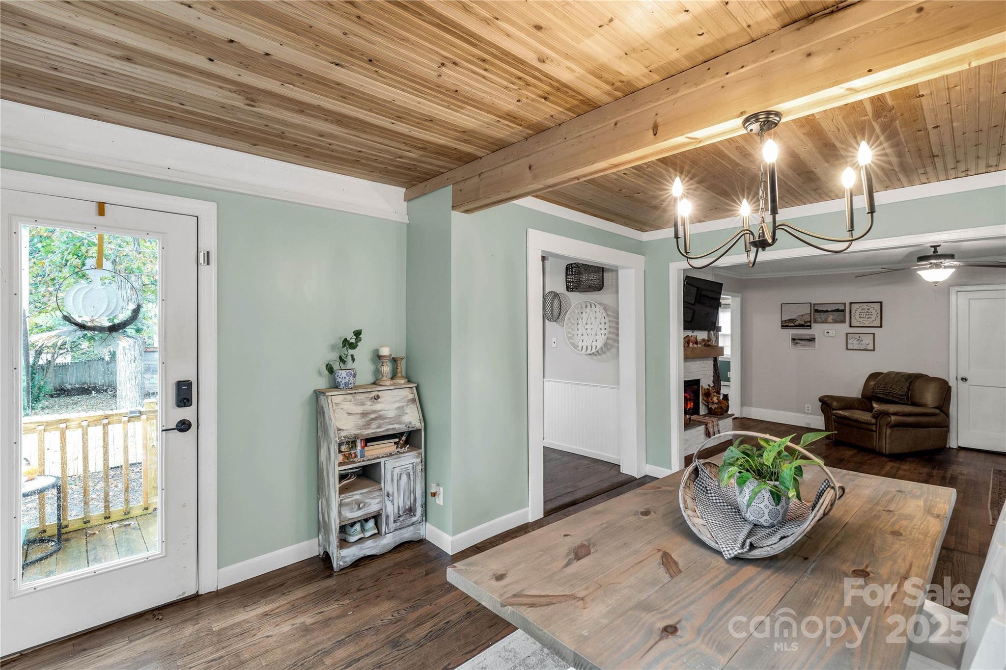 602 Unity Street Fort Mill, SC 29715 - Photo 27 of 48 a living room with furniture