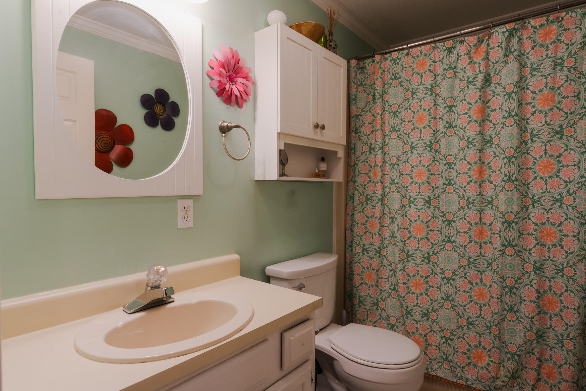 9 Cascade Road, Unit B7 Old Orchard Beach, ME 04064 - Photo 21 of 36 Bath