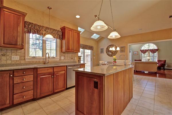 15 Goss Pond Road Upton, MA 01568 - Photo 9 of 30