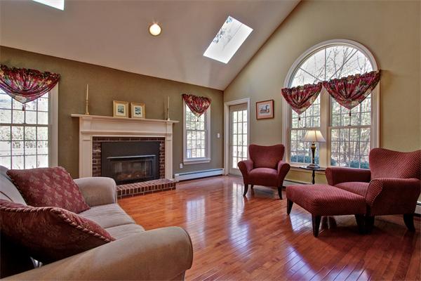 15 Goss Pond Road Upton, MA 01568 - Photo 10 of 30