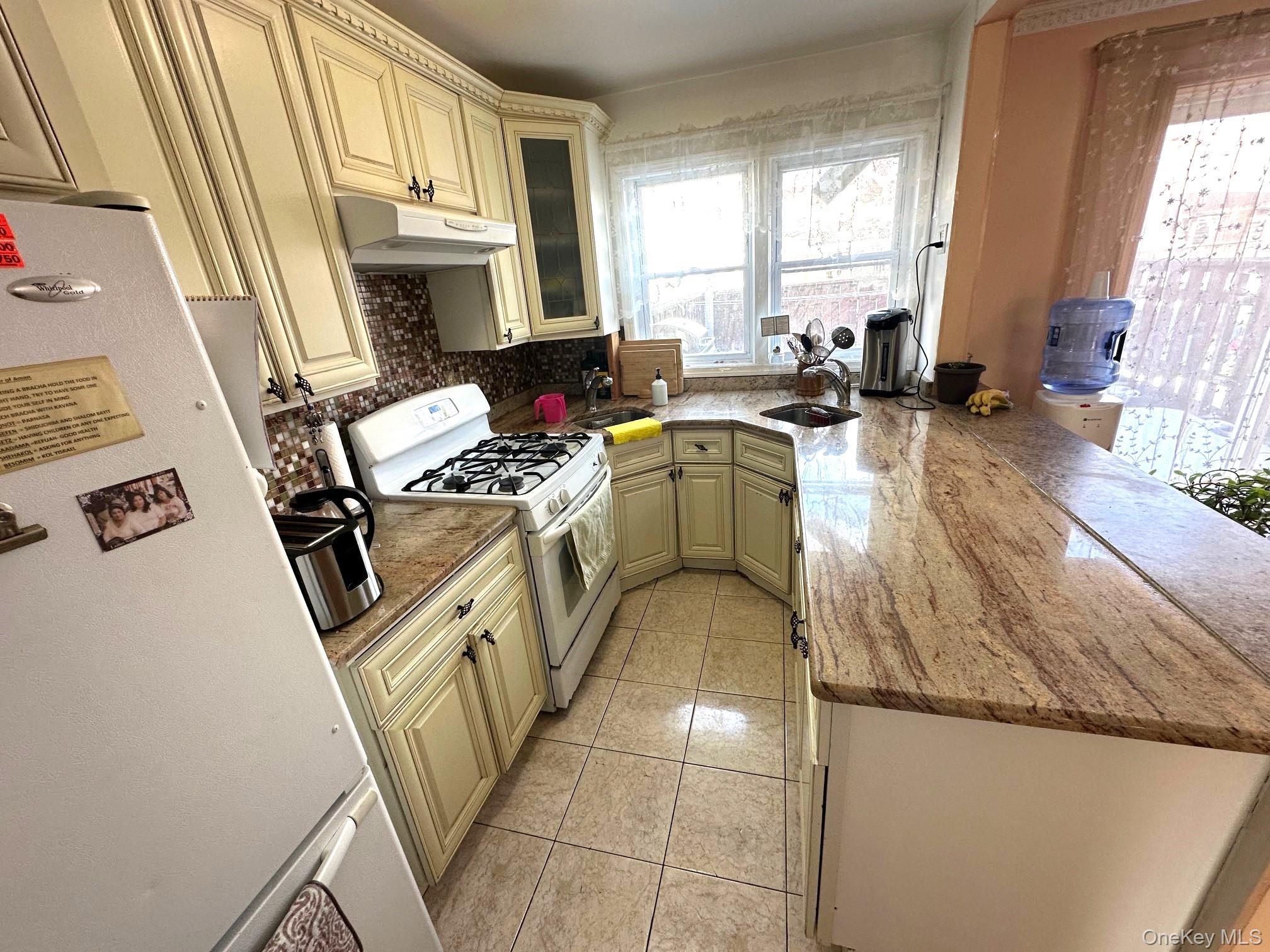 150-43 77th Road Queens, NY 11367 - Photo 5 of 15