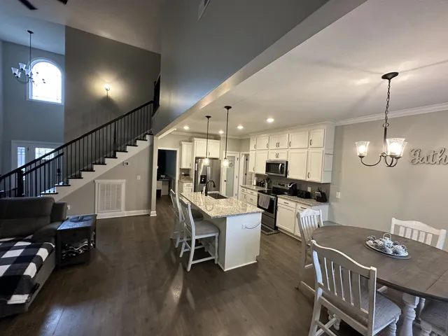 $2,500 | 1922 Shield Drive, Clarksville, TN 37043