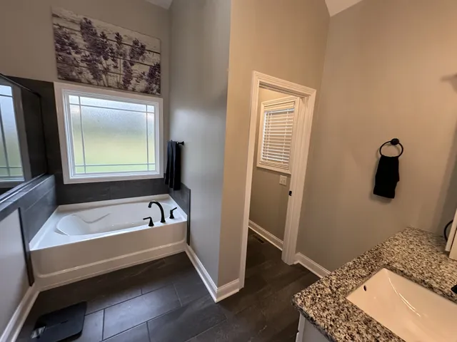 $2,500 | 1922 Shield Drive, Clarksville, TN 37043