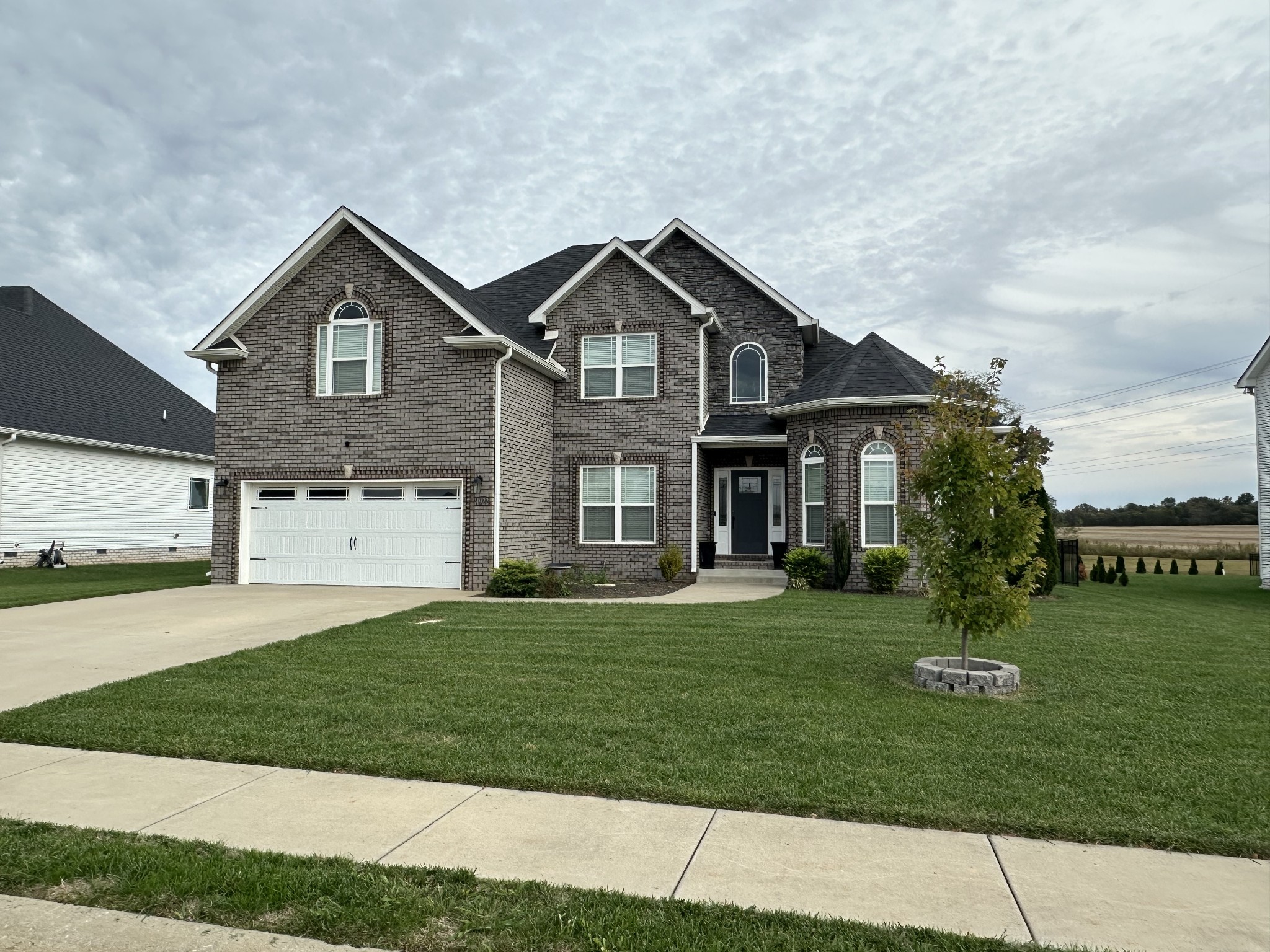 1922 Shield Drive Clarksville, TN 37043 - Photo 2 of 34