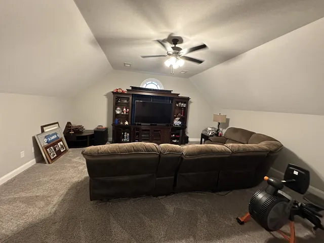 $2,500 | 1922 Shield Drive, Clarksville, TN 37043