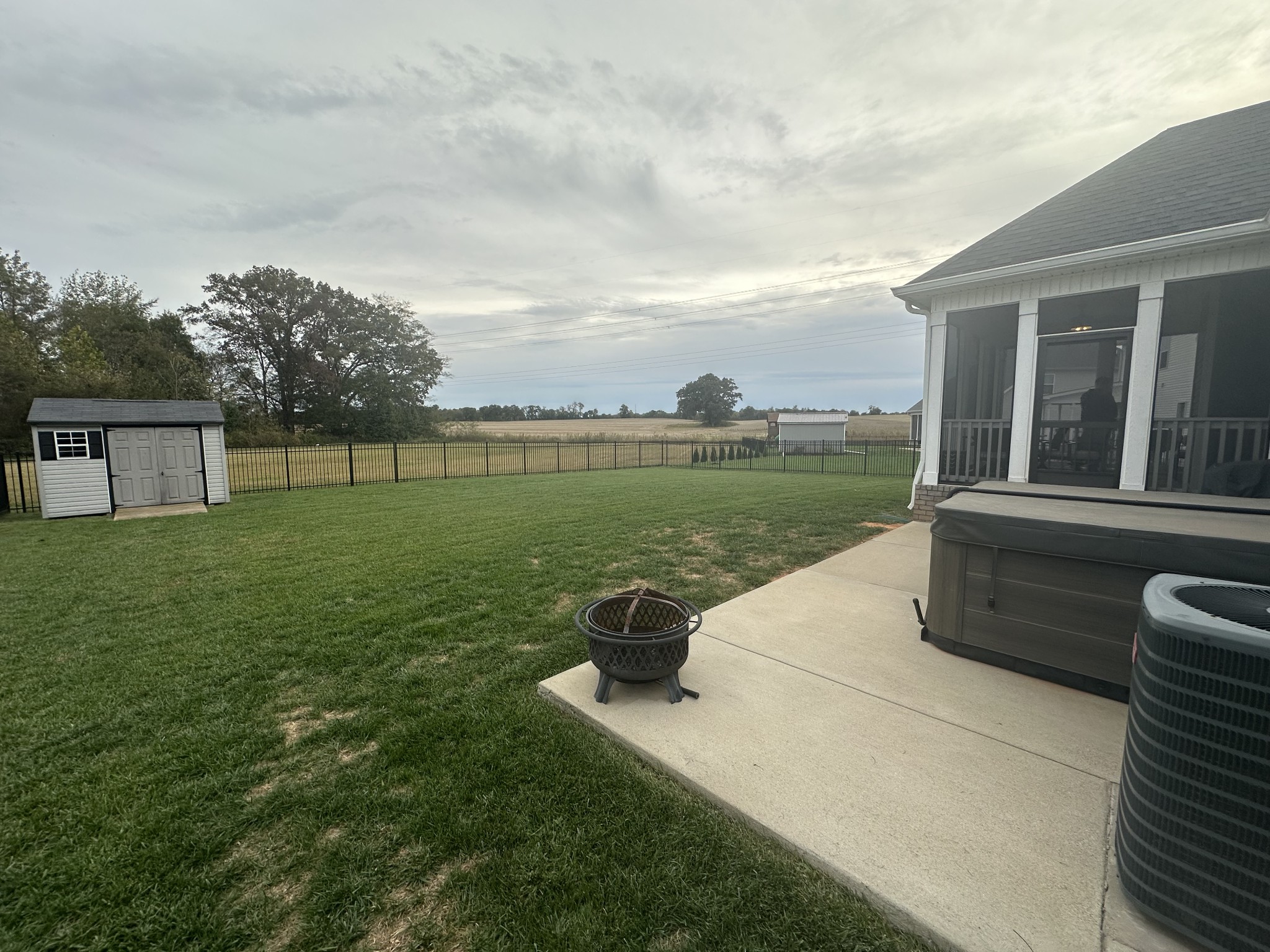 1922 Shield Drive Clarksville, TN 37043 - Photo 33 of 34