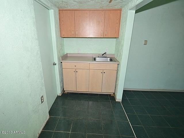 3008 West Cactus Road Phoenix, AZ 85029 - Photo 97 of 107 023-199321-kitchenette-1